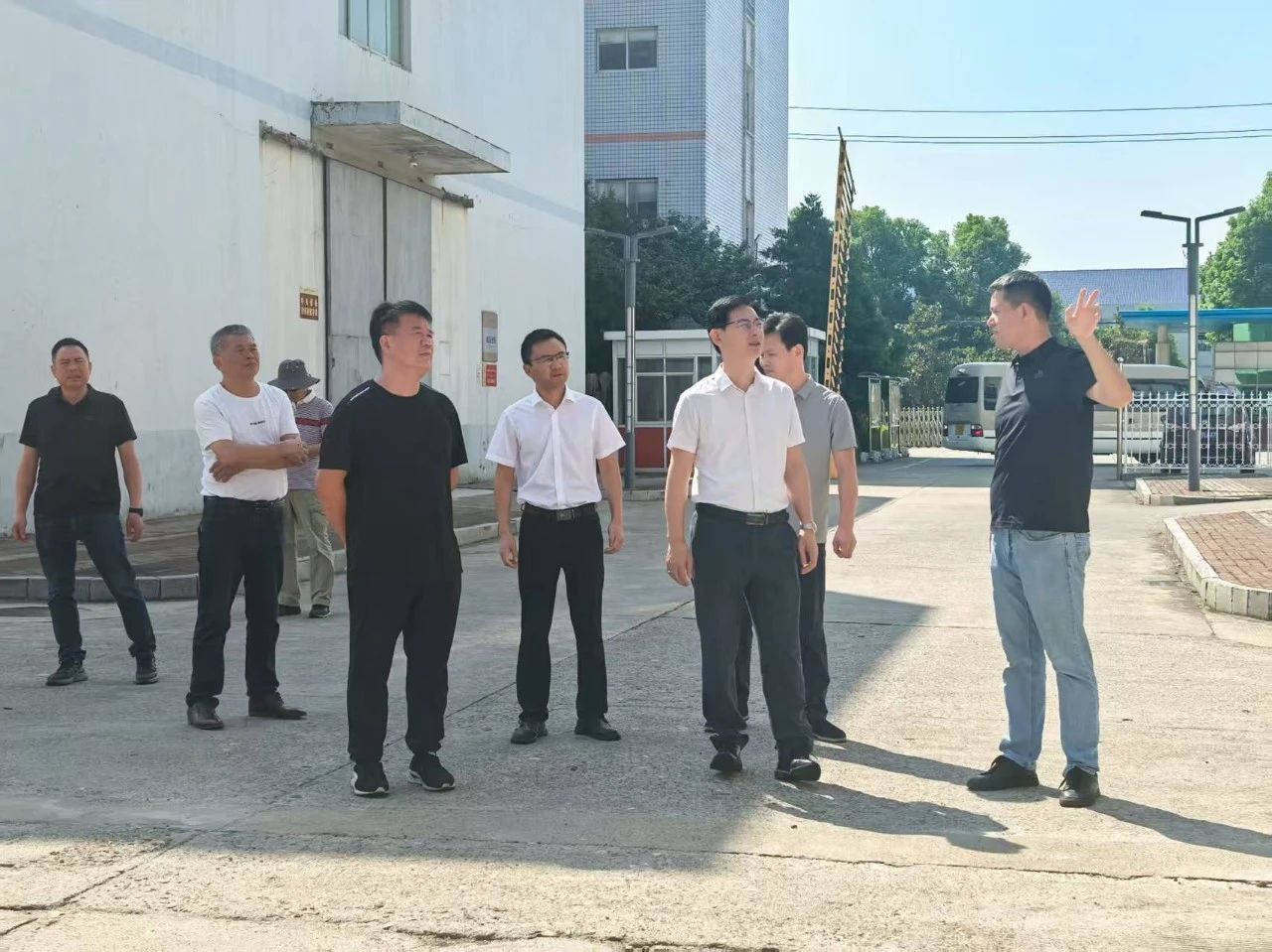 海峽兩岸中小企業(yè)聯(lián)合促進(jìn)會(huì )走進(jìn)益陽(yáng)茶廠(chǎng)有限公司